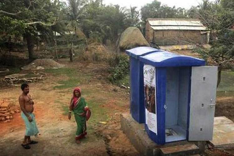 साफ़ टॉयलेट इस्तेमाल करिये. फोटो कर्टसी: Twitter 