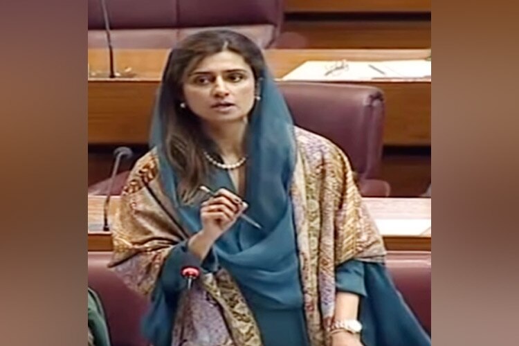 hina-22_750x500_022619073324.jpg