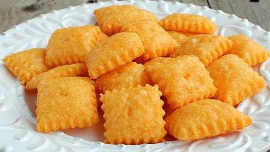 चीज़ ईस्ट के लिए क्या चाहिए