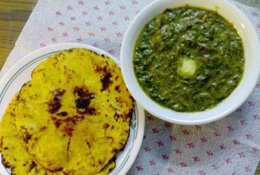 सरसों का साग और मक्के की रोटी