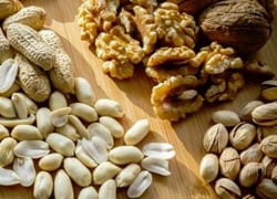 ये 5 नट्स करेंगे डायबिटीज कंट्रोल करने में मदद