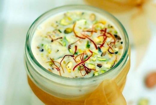 ऐसे बनाएं मसाला मिल्क, दूध न पीने वालों को भी आ जाएगा मजा - How to make masala milk doodh healthy drink 20 minutes recipe in hindi