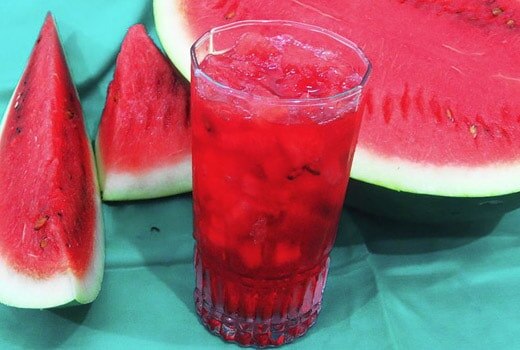 गर्मी में सबको बहुत पसंद आएगा ये तरबूज का शरबत - How to make watermelon  juice refreshing drink at home recipe in hindi