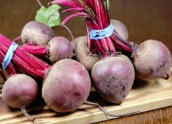 पाचन समेत कई चीजों में फायदेमंद है चुकंदर