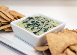 स्नैक्स के साथ ऐसे बनाइए साइड डिश अचारी डिप