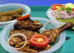 दिल्ली के फेमस जायके अब ग्रेटर नोएडा में भी