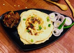 बिना अवन या तंदूर के पैन में बनाइए बटर नान