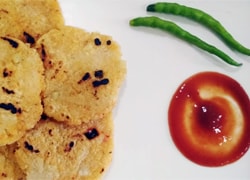 ऐसे बनाइए करारी पोहा टिक्की