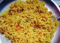 Children's Day Special: बच्चों के लिए स्पेशल मिक्स वेज मसाला मैगी