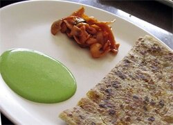 ब्रेकफास्ट में खाएं मटन कीमा पराठा