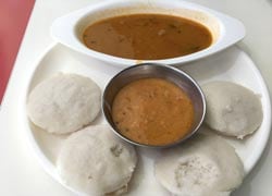 देखें सॉफ्ट इडली बनाने का सबसे आसान तरीका