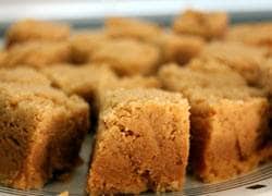 कर्नाटक के मैसूर से निकली है ये मिठाई, वीडियो में देखिए रेसिपी
