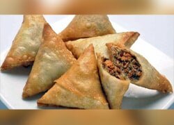 दक्षिण अफ्रीका में कश्मीरी चिली चिकन समोसे ने की जीत अपने नाम