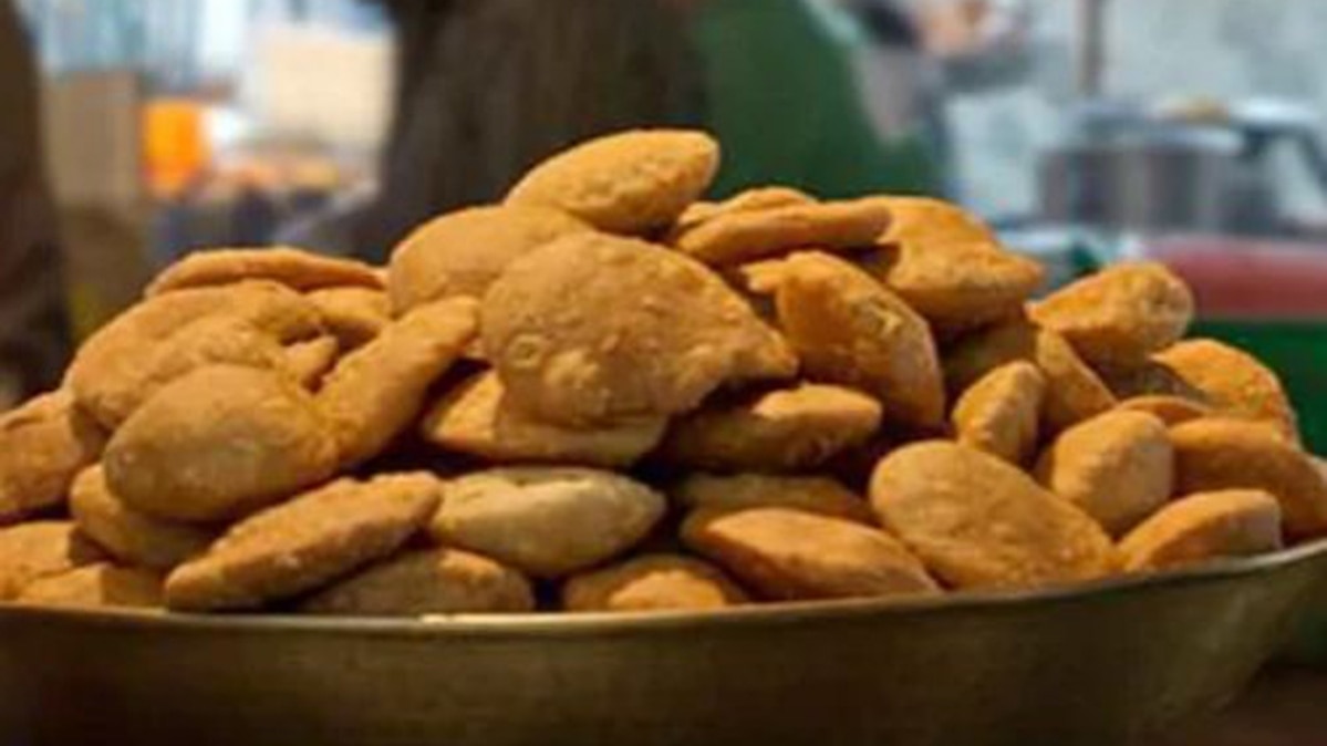 चाय के साथ स्नैक्स में बनाइए ब्रेड-आलू कचौड़ी