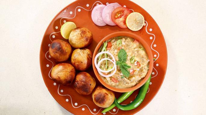 India On A Platter: The Best And Most Popular Dishes From East India