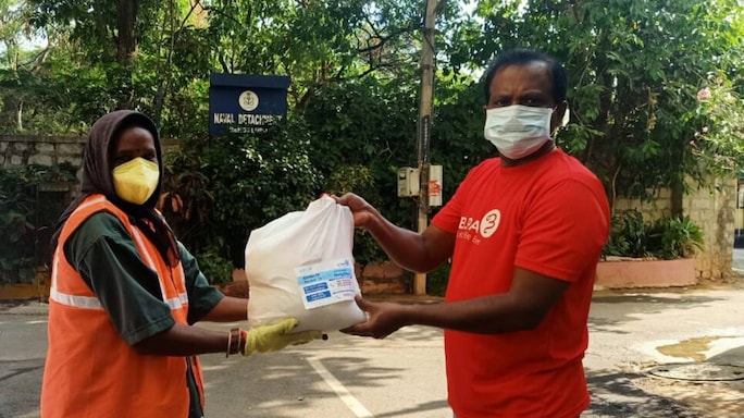 Lockdown Heroes: 'Auto Anna' Comes To The Rescue Of Thousands In Bengaluru