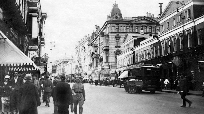 When Count Rostov Of Amor Towles' Novel Became My Lockdown Lifeline