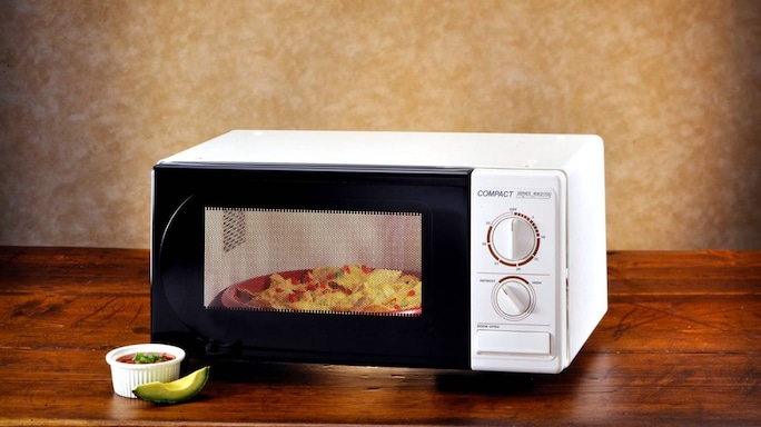 This Buying Guide Will Help You Choose The Right Microwave For Your Kitchen