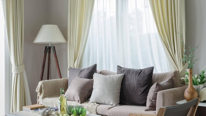 Brighten Up Your Dull Room With Vibrant Curtains