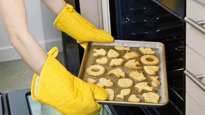 Three Things You Should Know Before Buying Oven Mitts