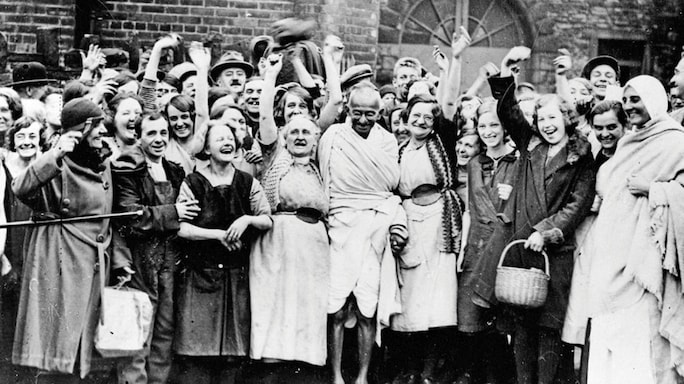 Gandhi Greeted by Darwen's Textile Workers, 1931