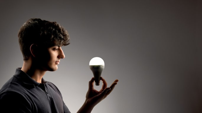 Young Changemakers: How 18-year-old Uday Bhatia's Outage Bulb is Lighting the Way