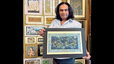 The Vanishing Masters of Miniature Art