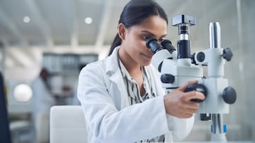Exercising Cancer Away, Contact Lenses for the Dark and the Benefits of Looking Up