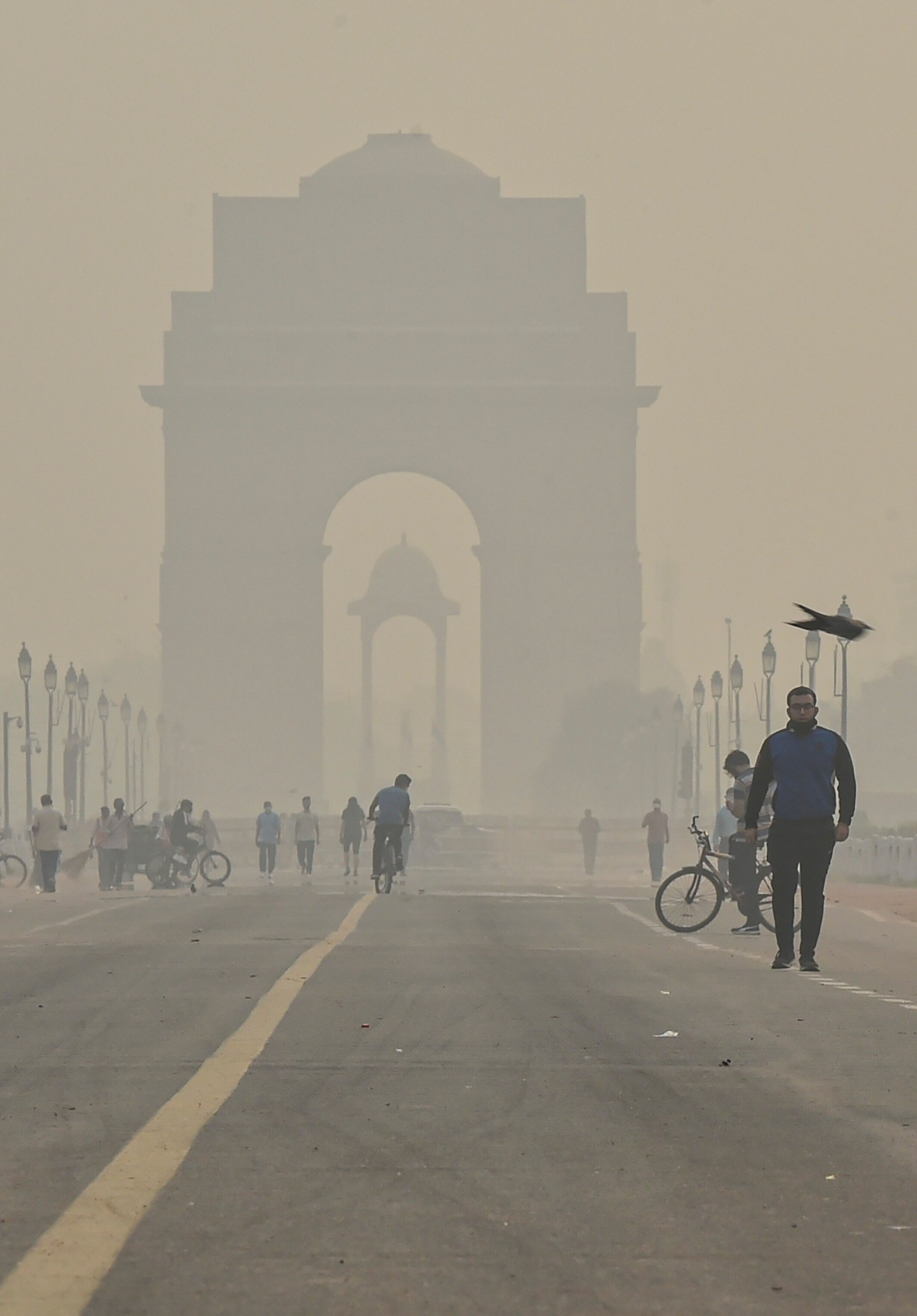 दिल्ली में सांस लेना फिर मुश्किल