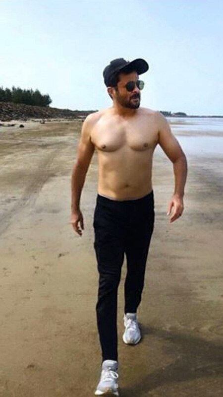 अनिल कपूर के 5 सुपरफिट लुक