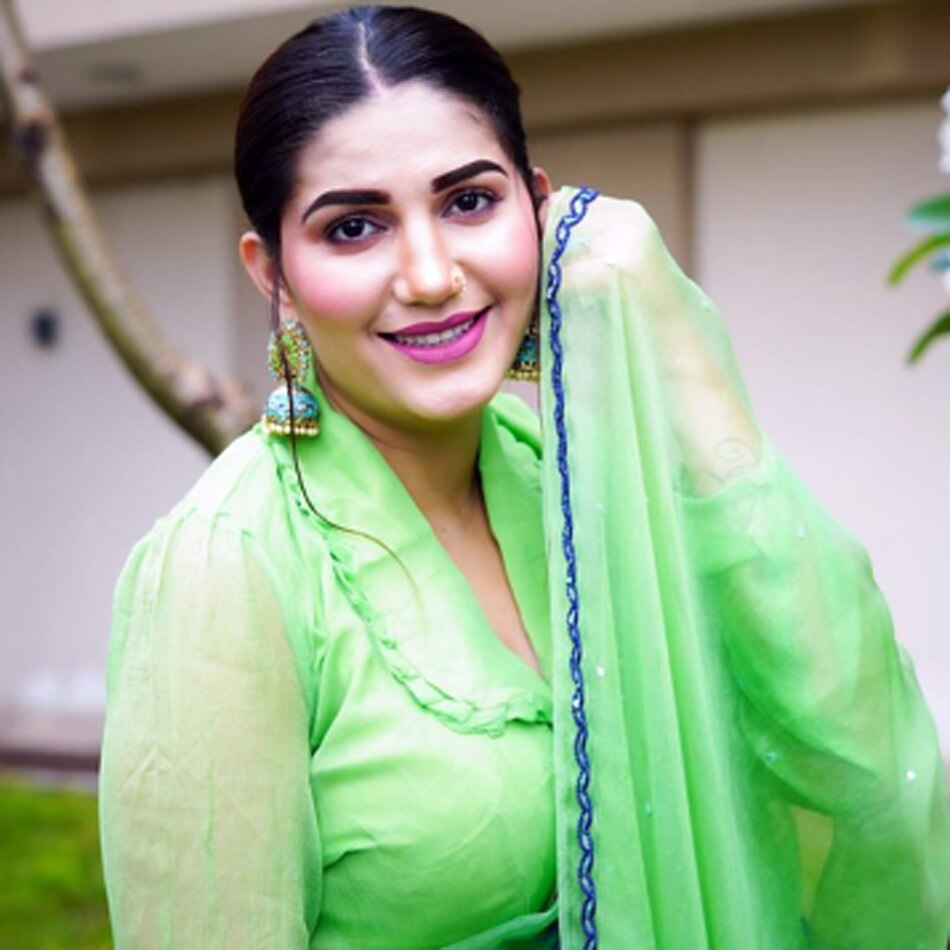 कौन हैं सपना चौधरी के पति?