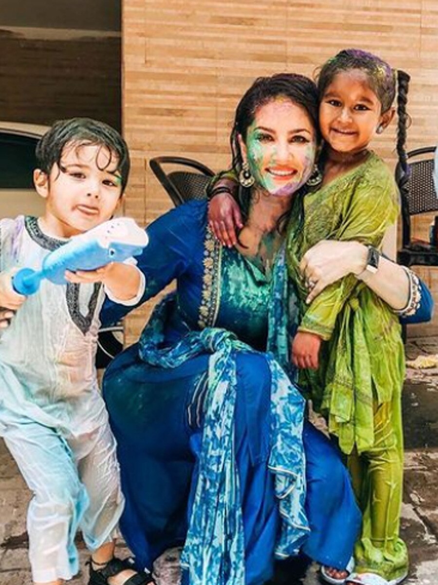 Bollywood celebs holi celebration
