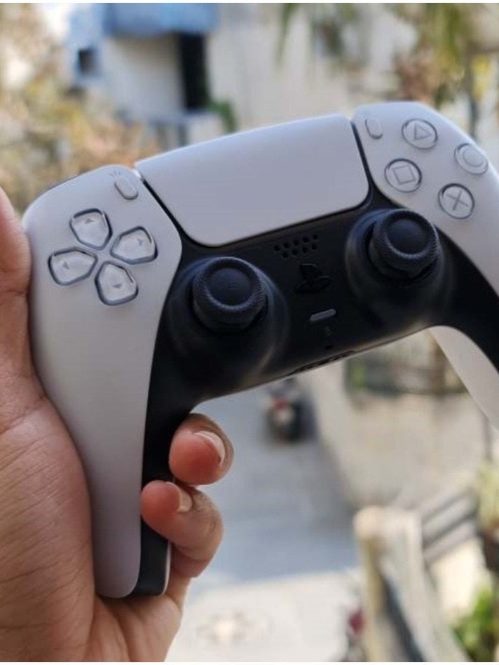 Sony to make PS5 digital edition lighter