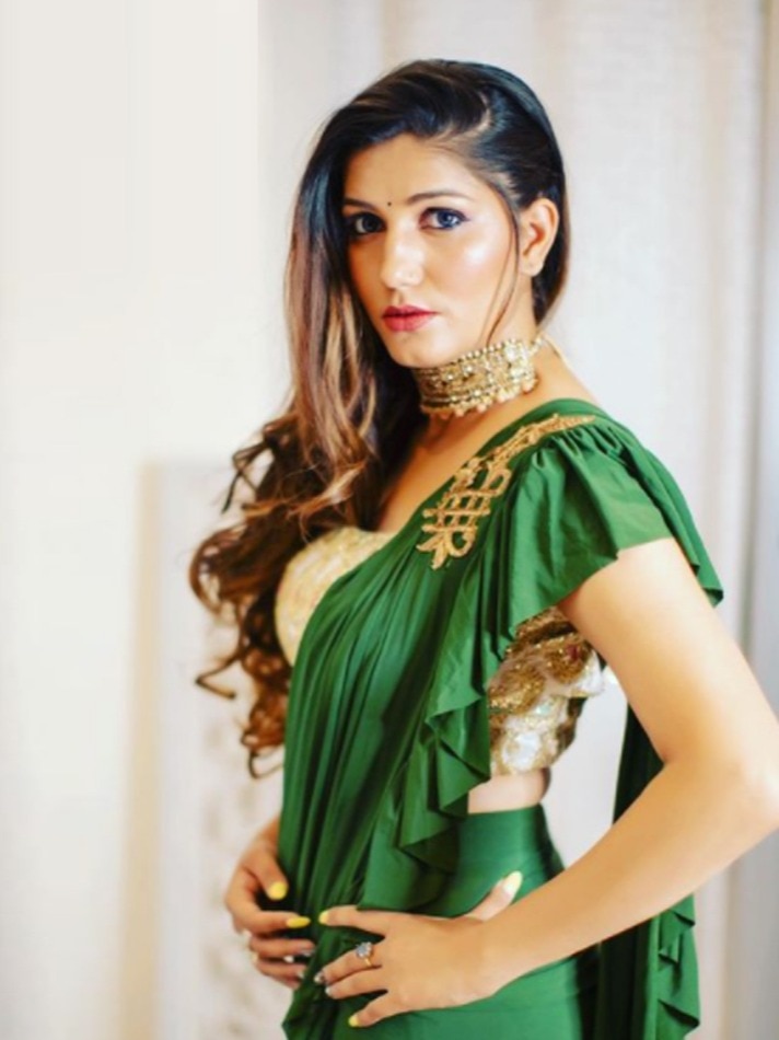 सपना का दिलकश रफल साड़ी कलेक्शन