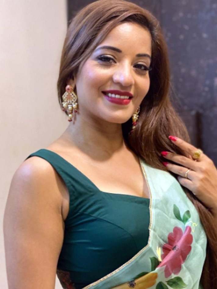 ग्रीन एंड ग्लैमरस मोनालिसा