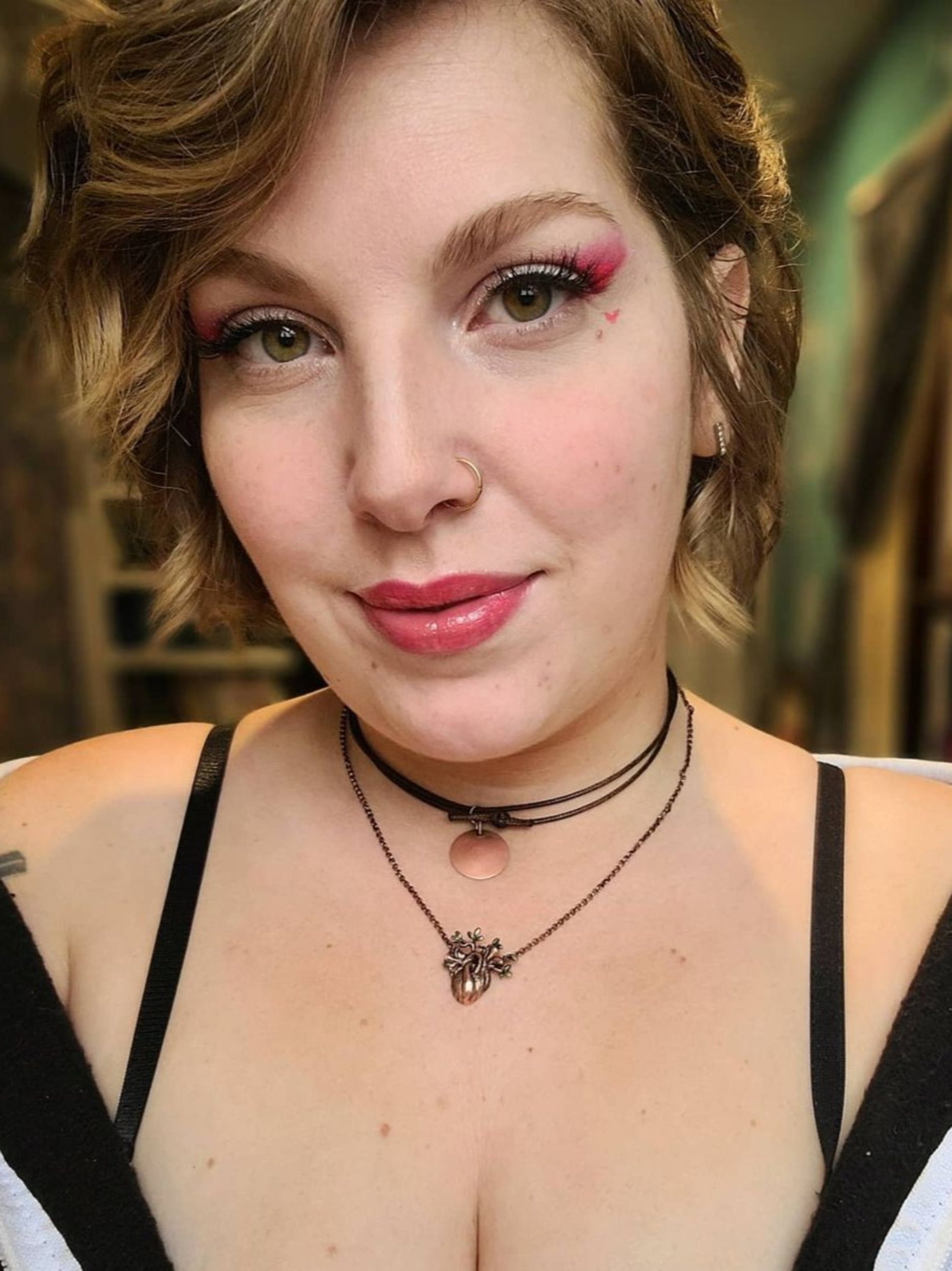 বাতকর্মেই এনার আয় ১৮ লাখ!