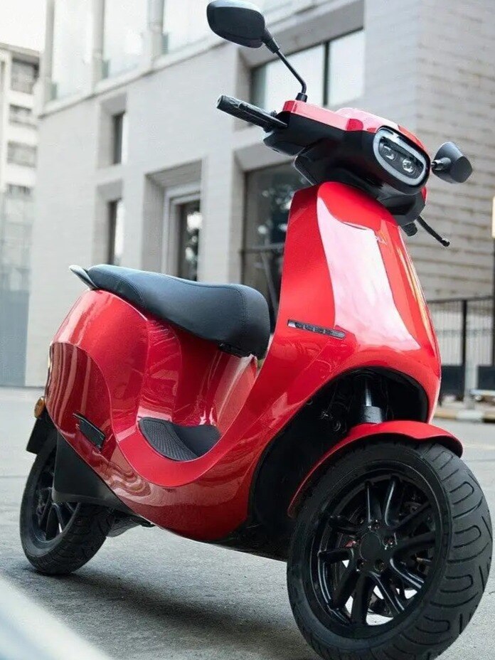 পেট্রল স্কুটারকে বদলে ফেলুন ইলেকট্রিকে