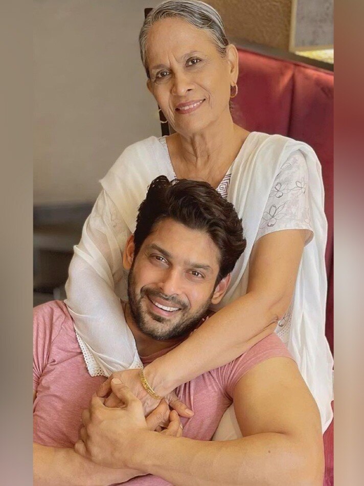 मां के साथ ऐसा था सिद्धार्थ का रिश्ता...