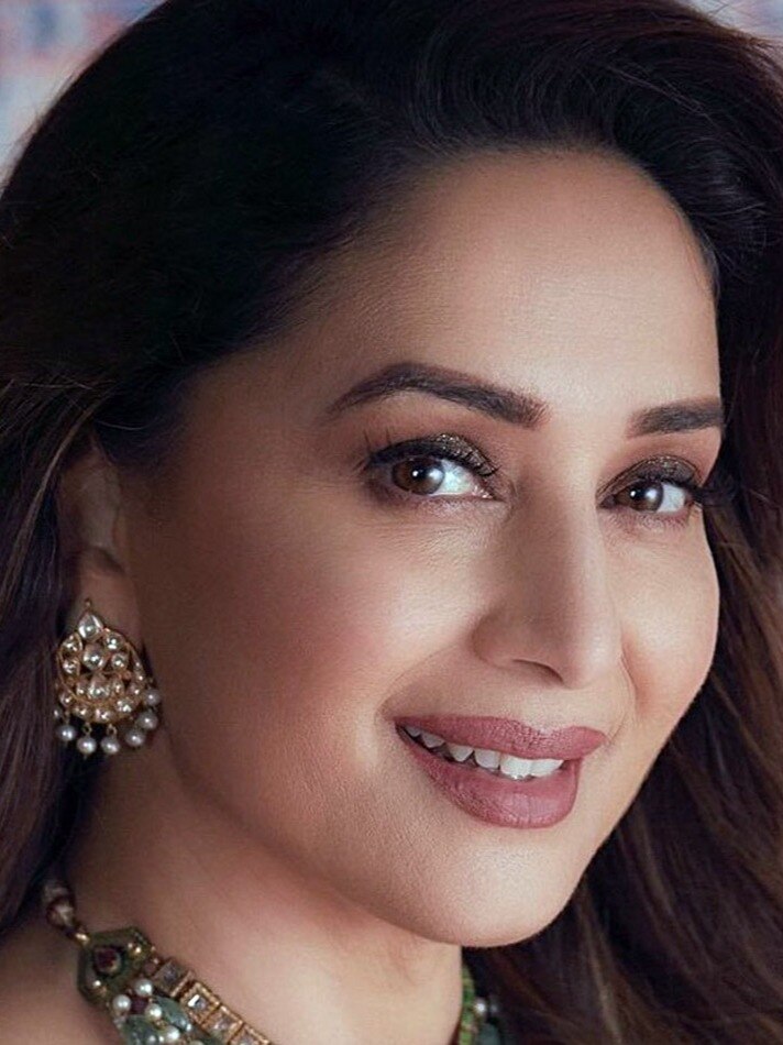 ब्यूटी क्वीन माधुरी की दिलकश डांसिंग अदाएं