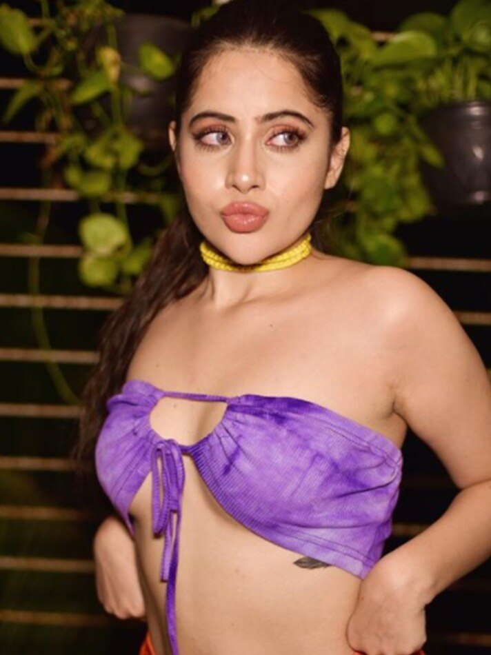 उर्फी जावेद का सिजलिंग अंदाज