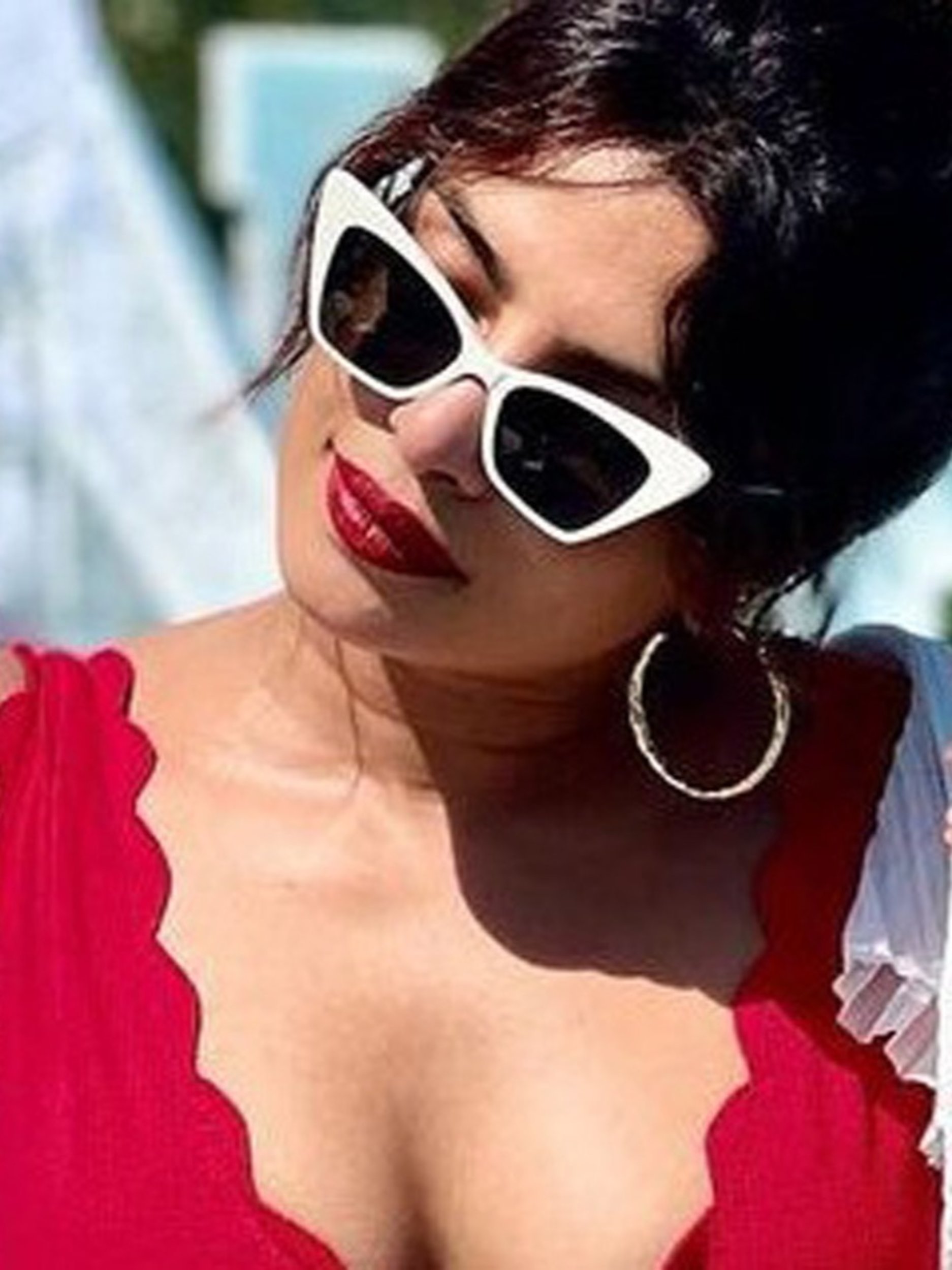 समंदर में प्रियंका की मस्ती, दिखा ग्लैमरस अंदाज़