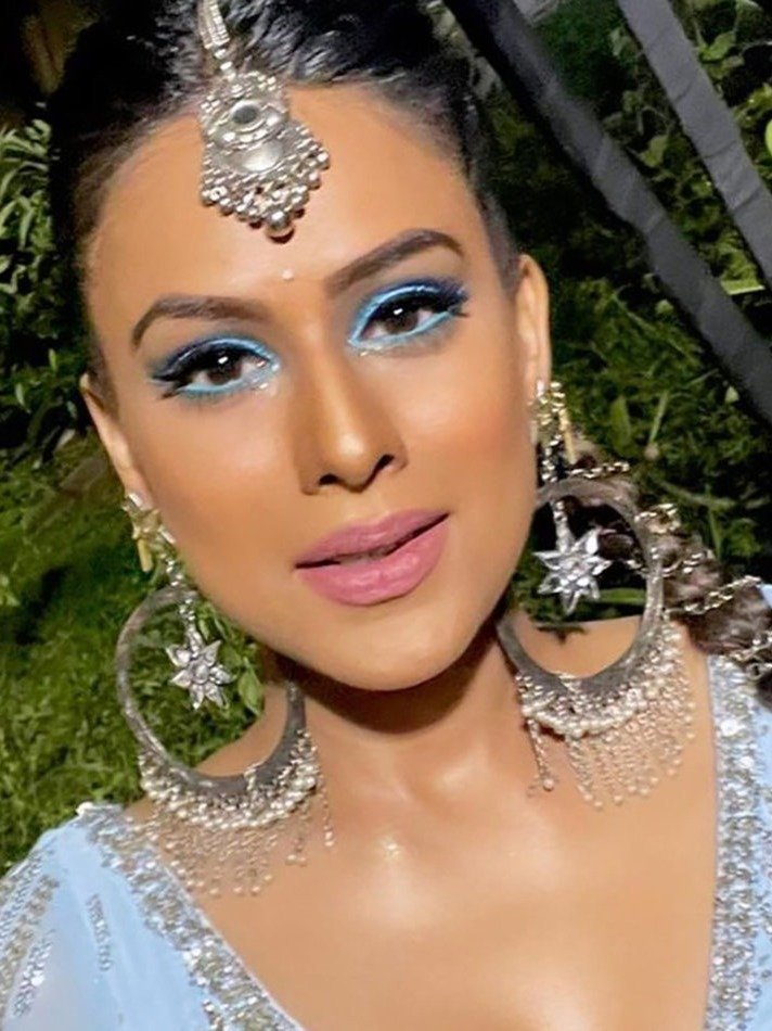 निया शर्मा डांडिया लुक में मचा रहीं धमाल, देखें फोटोज