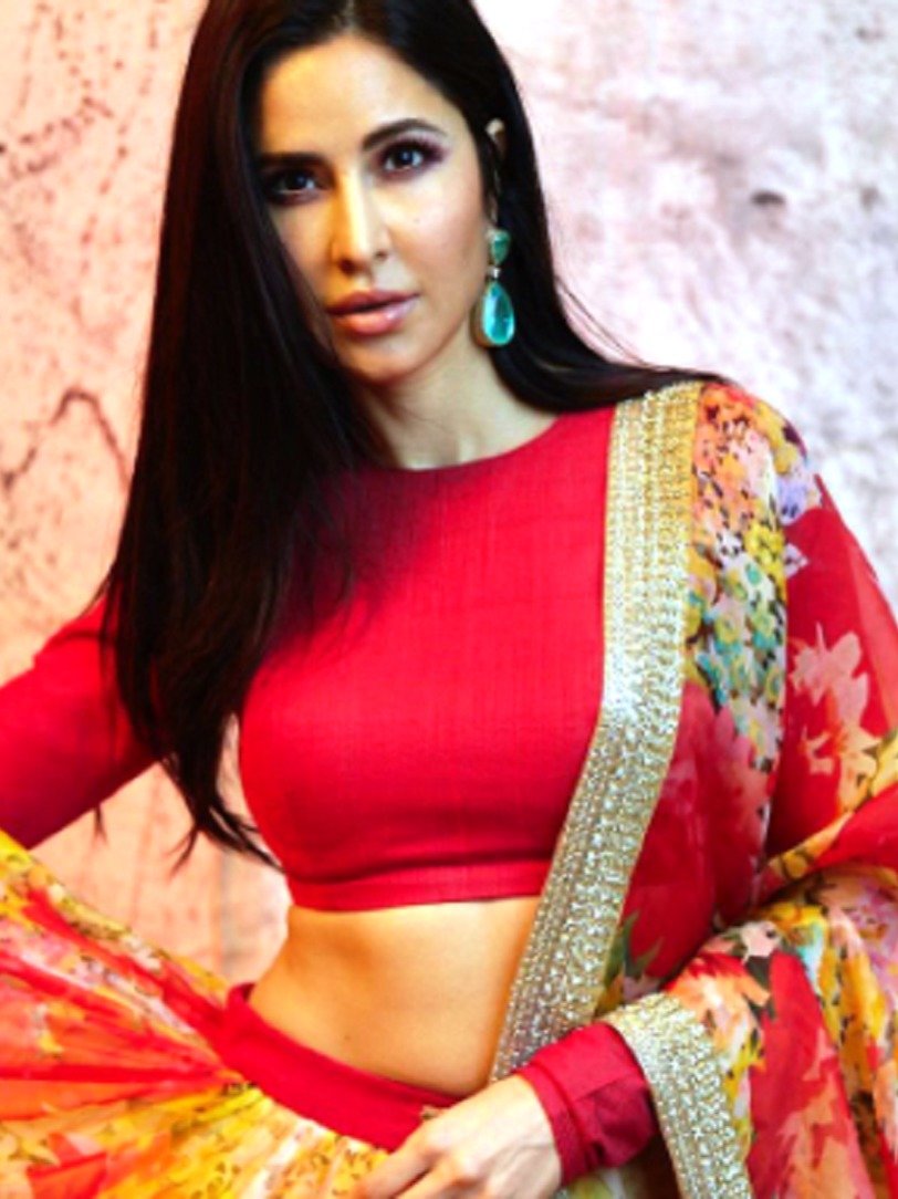 फ्लोरल प्रिंट लहंगे में कैटरीना के हुस्न का जलवा