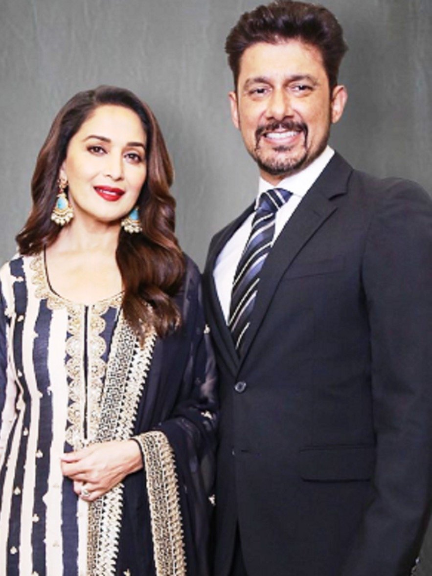 माधुरी की शादी की 22वीं सालगिरह, देखें ये वीडियो