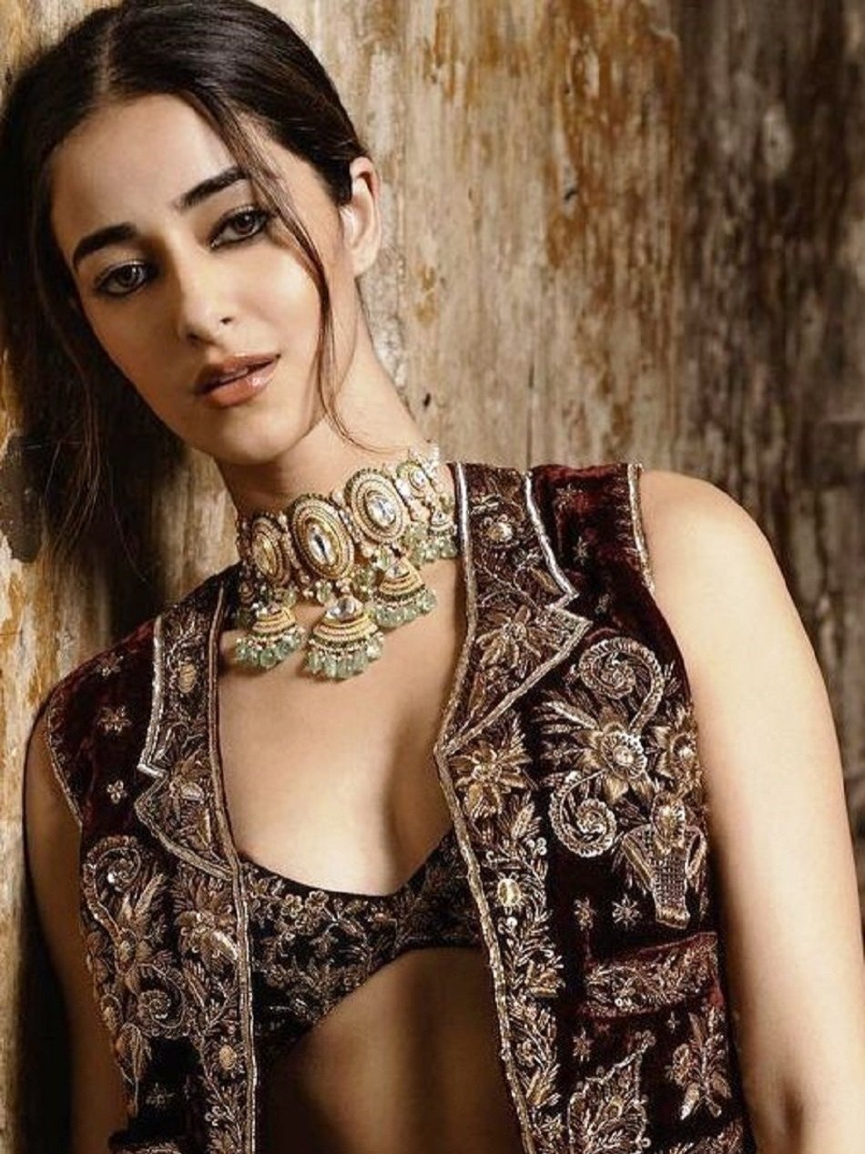 अनन्या पांडे का ब्राइडल अवतार देखा आपने?