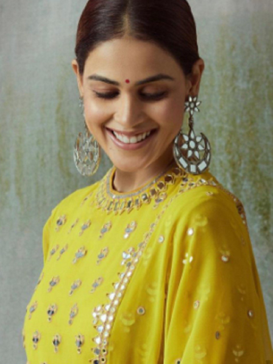 जेनेलिया के ट्रेडिशनल अंदाज पर फिदा फैंस