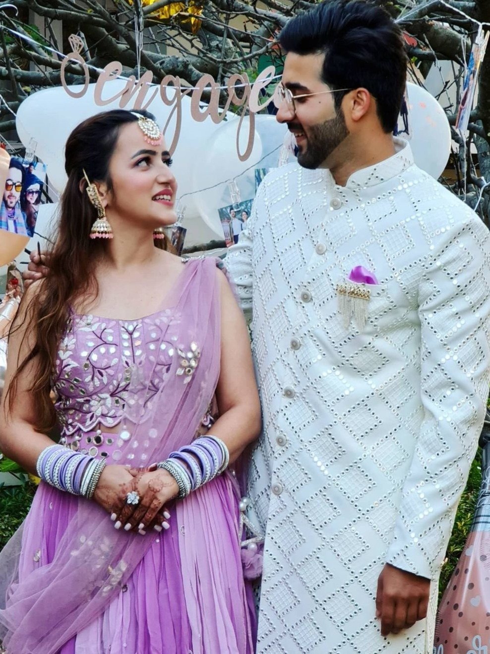 वायरल हुईं रूबीना दिलैक की बहन की सगाई पिक्स