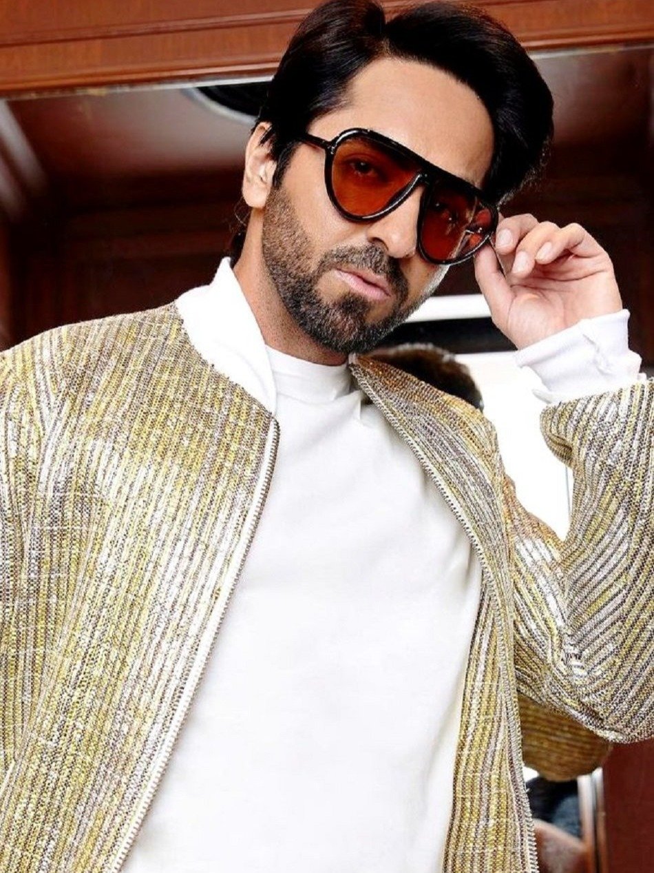 आयुष्मान खुराना ने पहनी कचरे से बनी जैकेट!