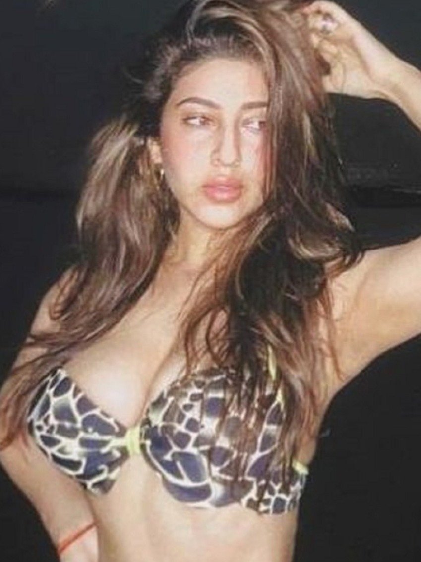 'महादेव' एक्ट्रेस सोनारिका का ग्लैमरस अंदाज़ 