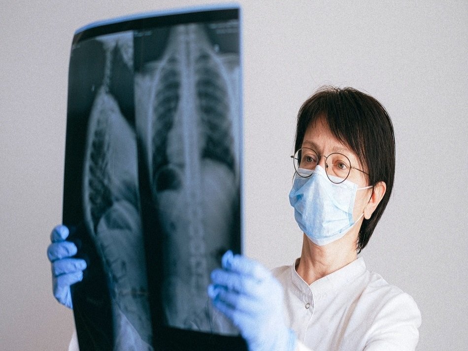 फेफड़ों से जुड़े इन वार्निंग साइन को हल्के में न लें